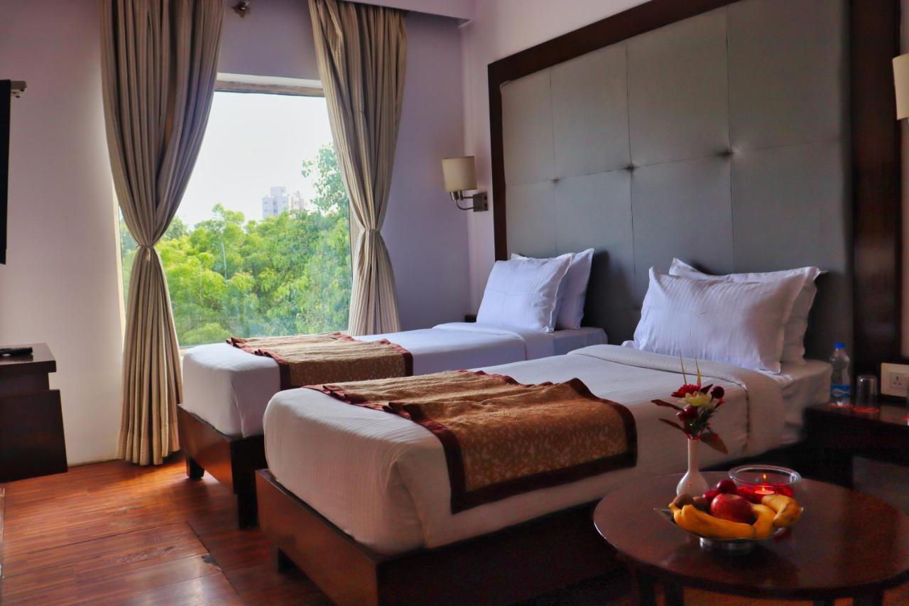 Hotel Clarks Collection Bhavnagar Exterior photo
