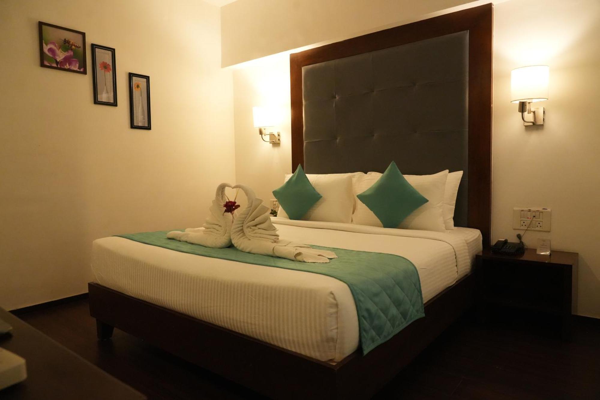 Hotel Clarks Collection Bhavnagar Exterior photo