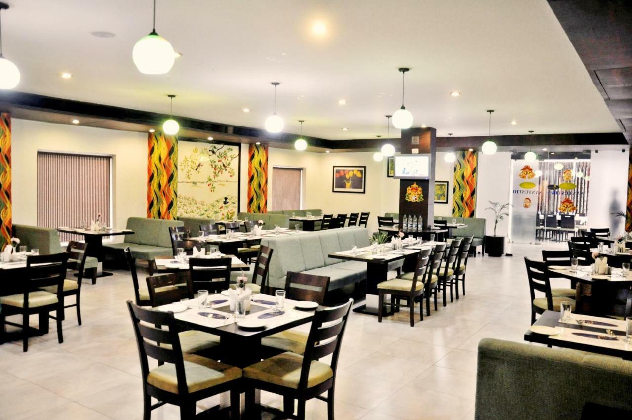 Hotel Clarks Collection Bhavnagar Exterior photo