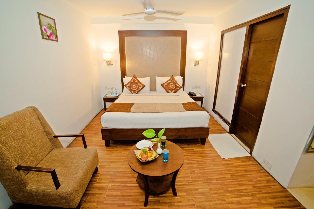 Hotel Clarks Collection Bhavnagar Exterior photo